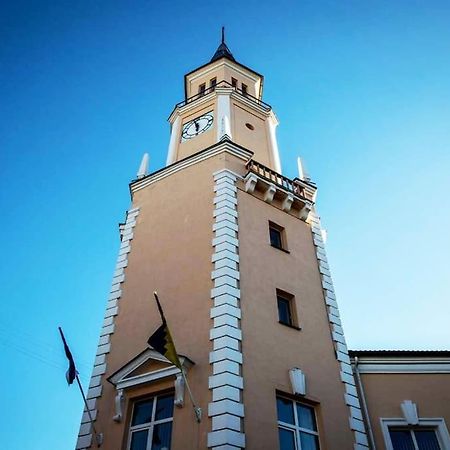 Cozy Apartment In A Historical Town Sillamäe エクステリア 写真